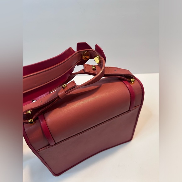 JWPei Fiona Crossbody Bag Pink Outlines Vegan Leather New - Picture 16 of 16